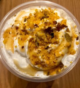 スタバ　焼き芋フラペチーノ1